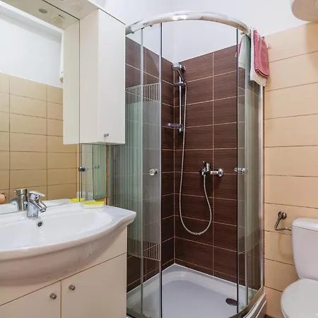 Holiday home 2 Bedroom Beautiful Home In Selce *